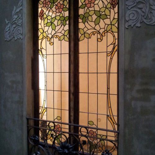 Restauración vidriera emplomada modernista. Passeig Sant Joan. Barcelona