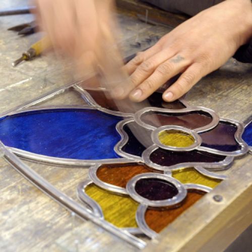 Taller de emplomado y herramientas