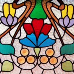 Restauración vidrieras modernistas. Carrer Valencia. Barcelona