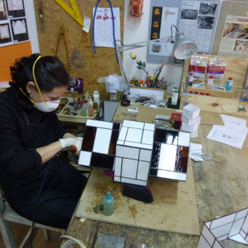 Taller de emplomado y herramientas