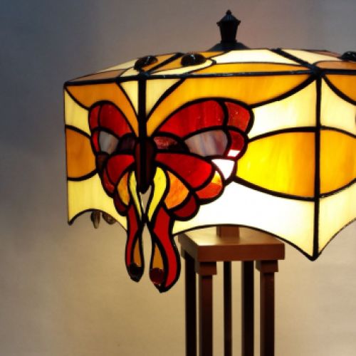 Lámpara de sobremesa. Técnica Tiffany