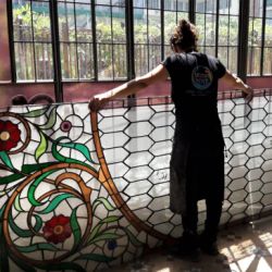 Desmontaje panel de vitral para restauración