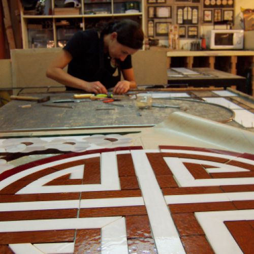 Taller de emplomado y herramientas