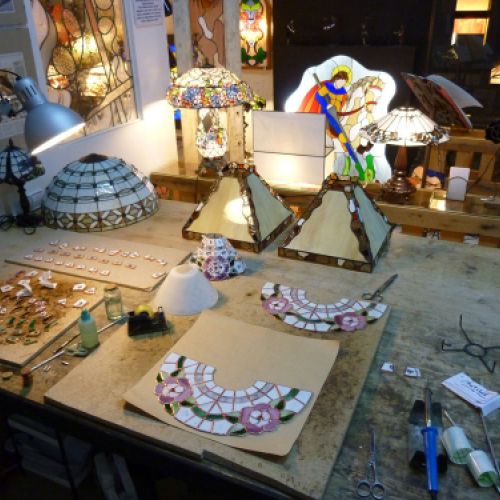 Taller de emplomado y herramientas