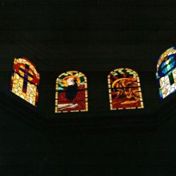 Vidriera emplomada