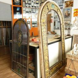 Restauración vidrieras modernistas grisalladas