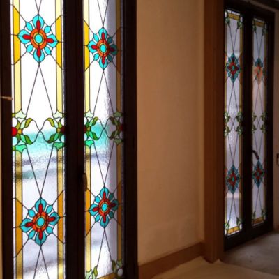 Vitral emplomado pra ventana de PVC, doble acristalamiento. Barrio gótico   Barcelona