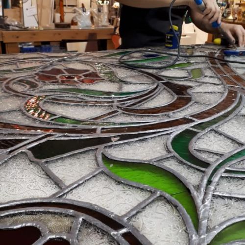 Taller de emplomado y herramientas