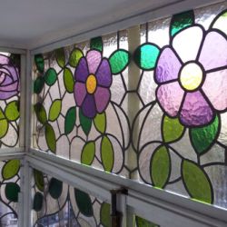 Restauración vidrieras modernistas. Carrer Valencia. Barcelona