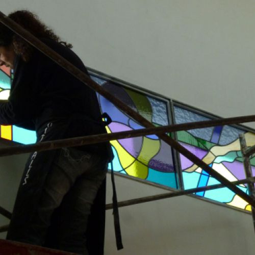 Instalación vitral con vidrio de seguridad exterior antibalas