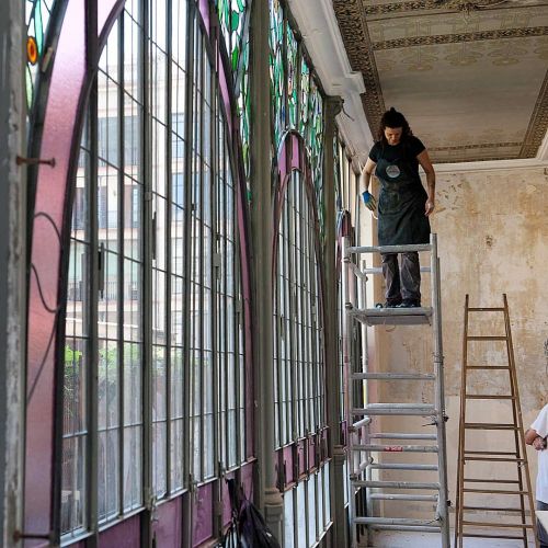 Montaje vitrales Casa Ramón Oller. Estructura metálica