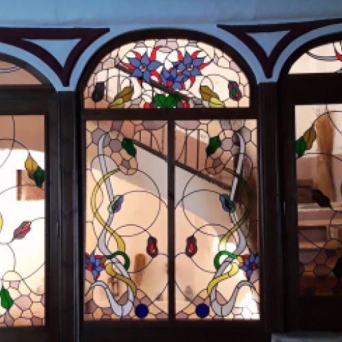Vitral emplomado para escalera de masía en Huesca. Casa particular