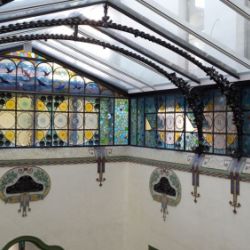 Restauración vidrieras de la Residència de Gent Gran Francesc Layret, antigua Casa de la Lactancia. Barcelona