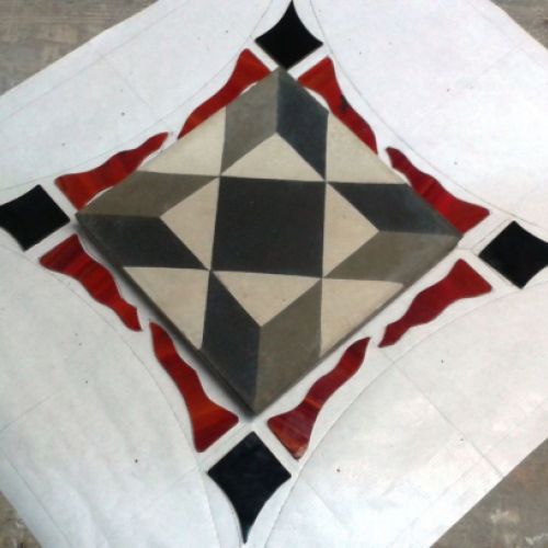 Proceso de encofrado pieza de suelo hidráulico