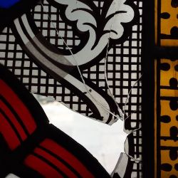 Fragmento restauración vitral gótico León