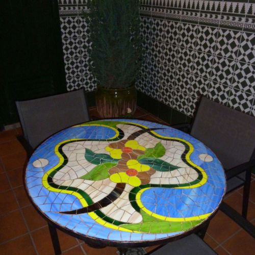 Mesa de mosaico en vidrio